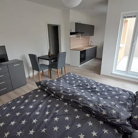Apartman U Letiste Tuchomerice Exterior photo